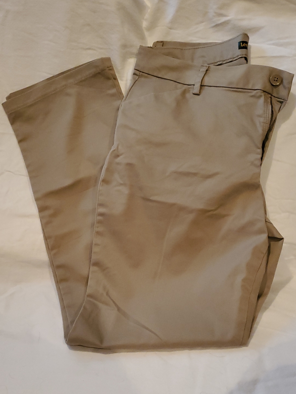 Lee Women's Khaki Pants in Beige